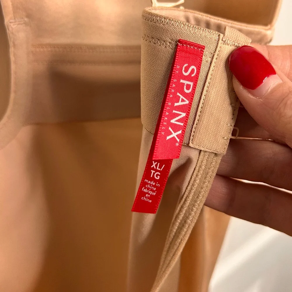 SPANX Women’s Suit Your Fancy Plunge Low-Back Mid-Thigh Bodysuit‎ Size XL NWOT